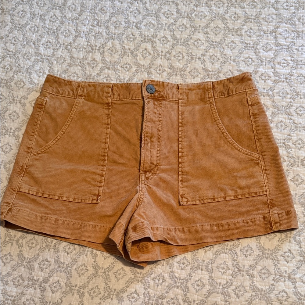 American Eagle Outfitters Women's Corduroy Shorts in mustard Yellow